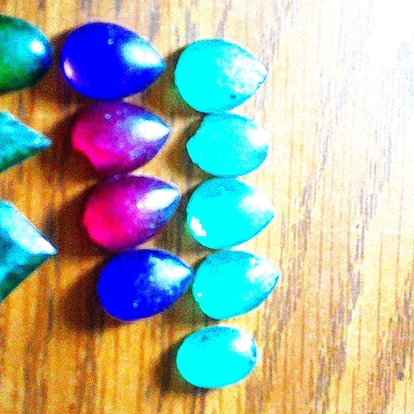 Selling gems - Picture 2 of 2